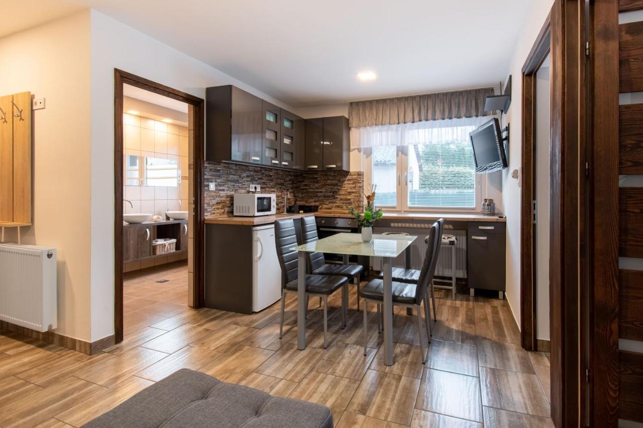 Garden Lux Apartman ไฮจ์ดุสโซบอสโล ภายนอก รูปภาพ