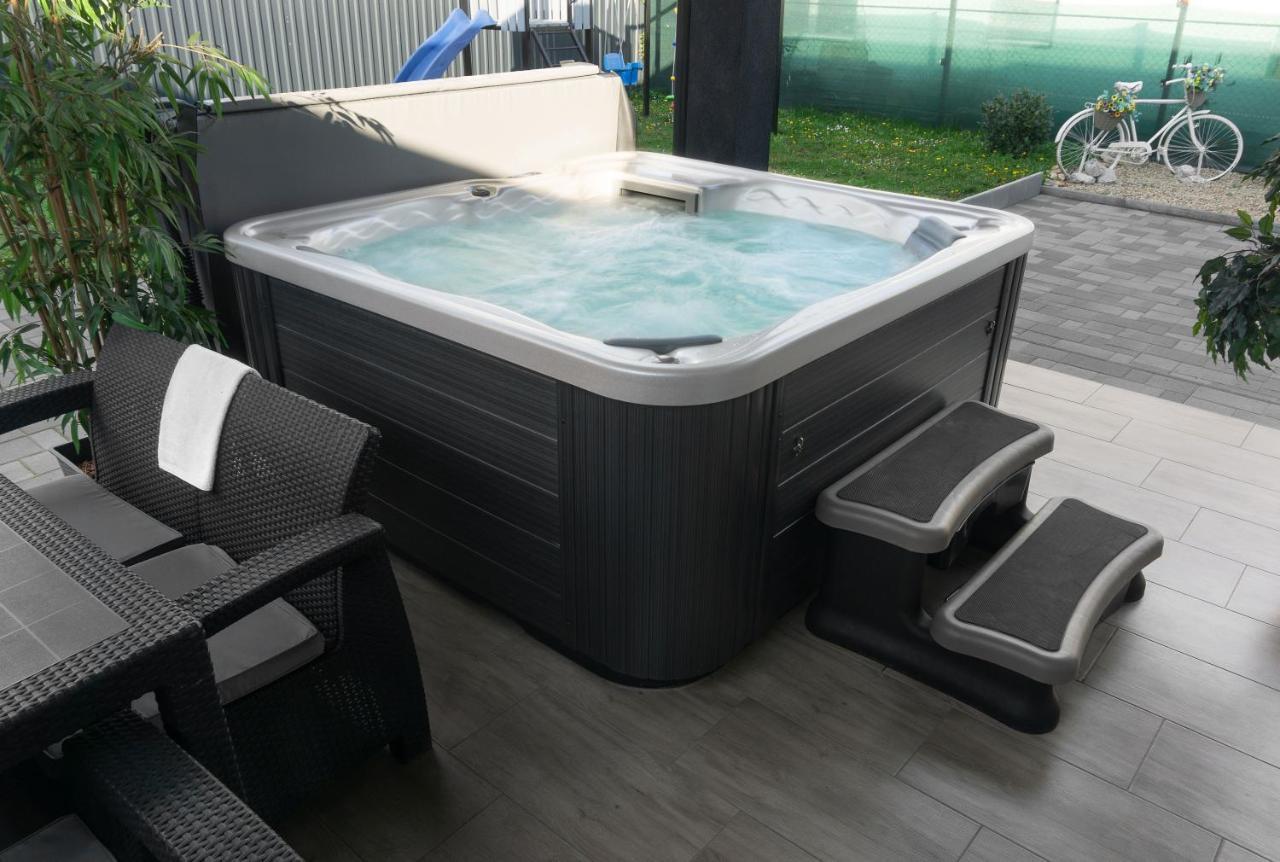 Garden Lux Apartman ไฮจ์ดุสโซบอสโล ภายนอก รูปภาพ